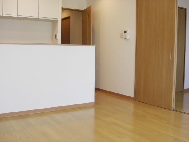 ��ʌ�����s���{���Q���ڂ̃}���V�����̋��ԁE���r���O