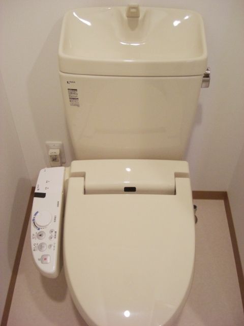 ��ʌ�����s���{���Q���ڂ̃}���V�����̃g�C��