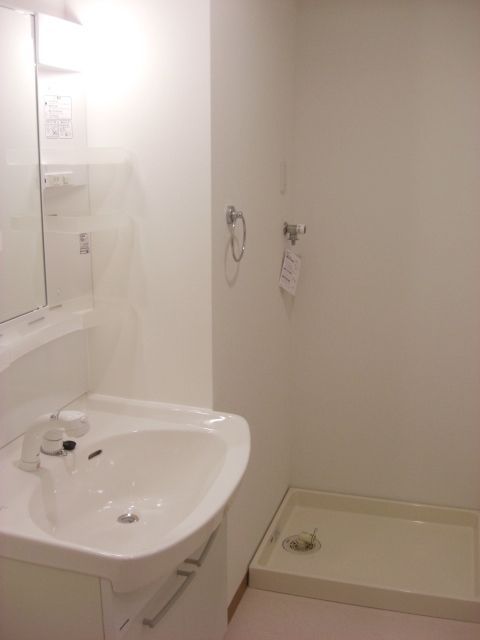 ��ʌ�����s���{���Q���ڂ̃}���V�����̐��ʏ�