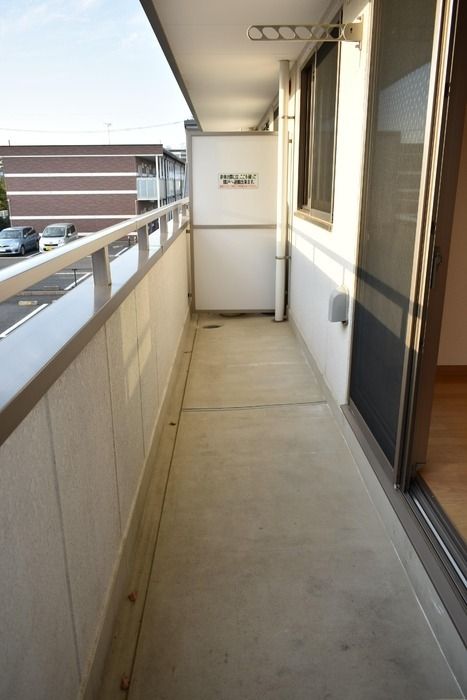 ��ʌ�����s���{���Q���ڂ̃}���V�����̃o���R�j�[