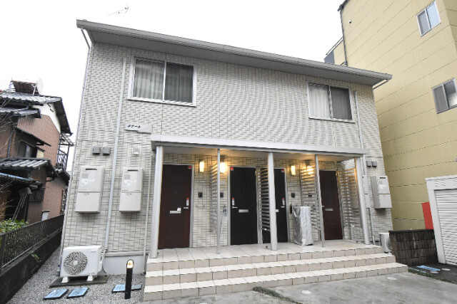 ��ʌ��������܎s��{��O���P���ڂ̃A�p�[�g�̌����O��