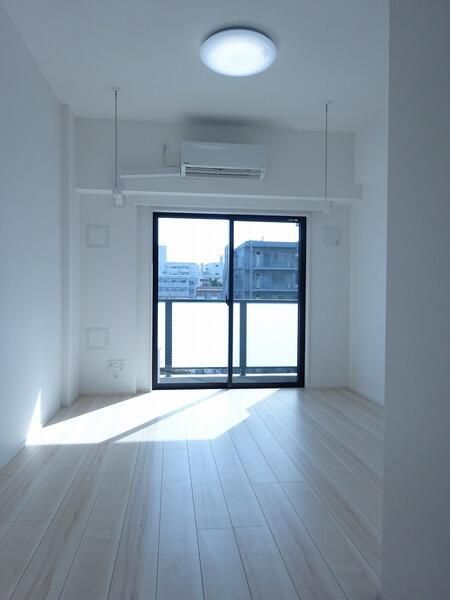 ��ʌ�����s�h���P���ڂ̃}���V�����̋��ԁE���r���O