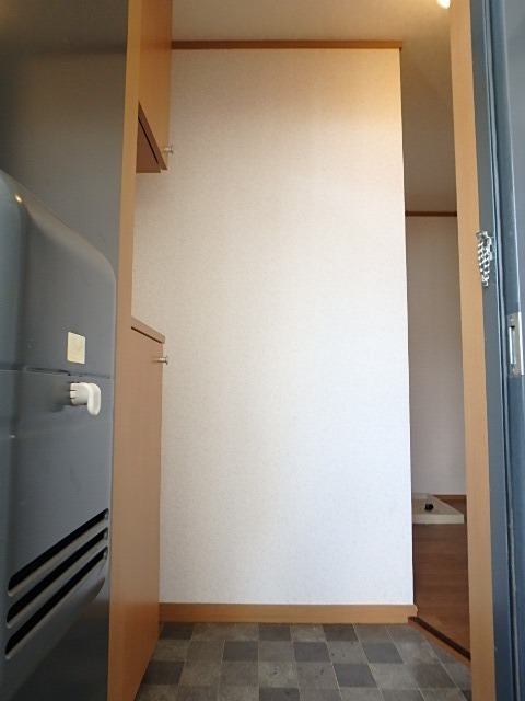 ��ʌ��������܎s��{��{���S���ڂ̃A�p�[�g�̌���