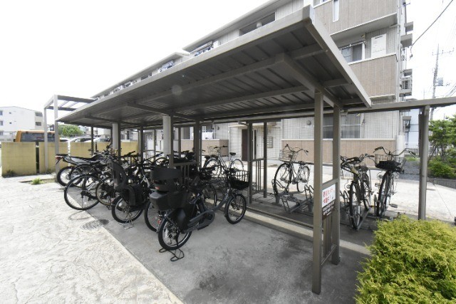 ��ʌ�����s�{���U���ڂ̃A�p�[�g�̂��̑�