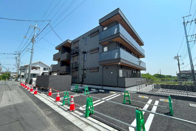 ��ʌ��������܎s��{��V�����Q���ڂ̃A�p�[�g�̌����O��