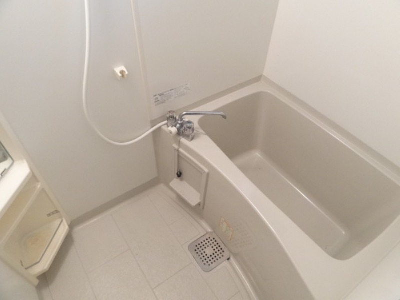 ��ʌ��������܎s��{��O���P���ڂ̃A�p�[�g�̃o�X