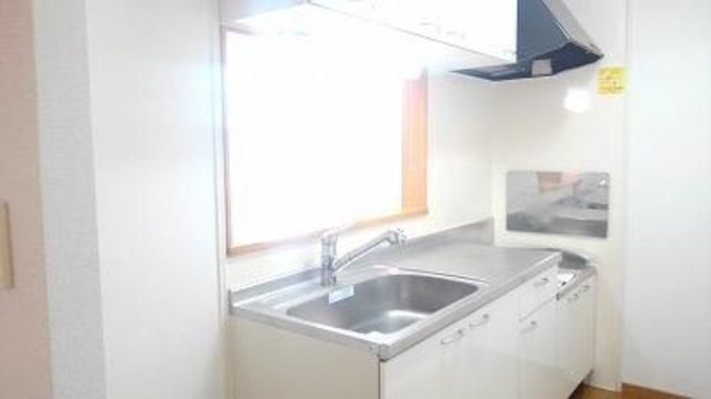 ��ʌ������s���P���ڂ̃A�p�[�g�̃L�b�`��