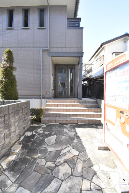 ��ʌ��������܎s��{��O���P���ڂ̃A�p�[�g�̃G���g�����X