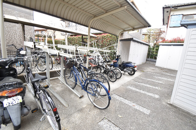 ��ʌ��������܎s��{��O���P���ڂ̃A�p�[�g�̂��̑�