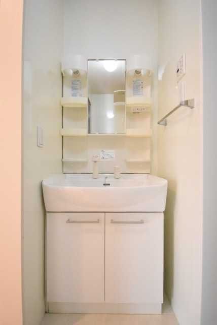 ��ʌ��������܎s�k����i���P���ڂ̃A�p�[�g�̐��ʏ�