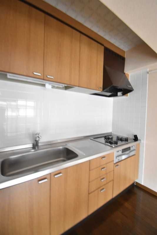 ��ʌ�����s�˒˓��P���ڂ̃}���V�����̃L�b�`��