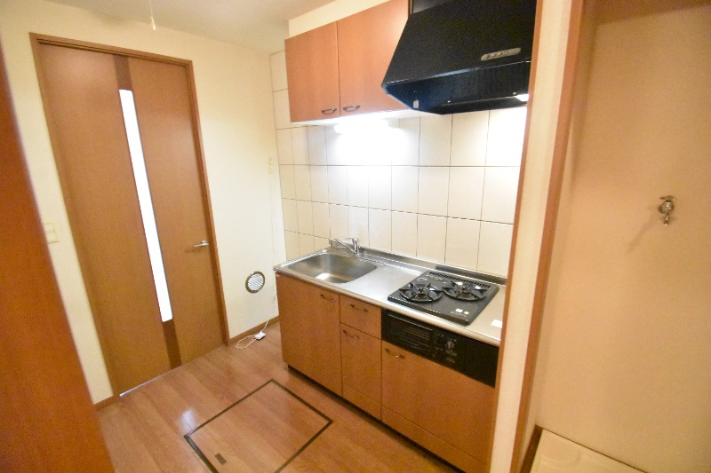 ��ʌ��k�����S�ɓޒ����h��T���ڂ̃}���V�����̃L�b�`��