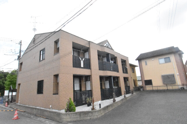 ��ʌ��k�����S�ɓޒ����h��T����200-1�̃}���V�����̌����O��