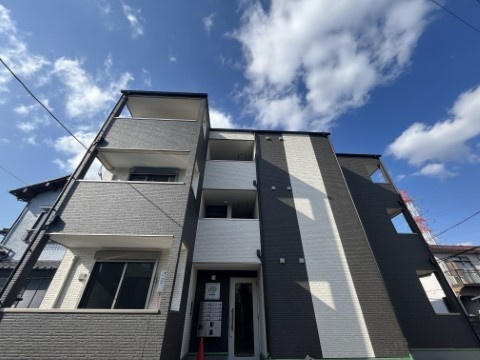 ��ʌ��t�����s�Ԑς̃A�p�[�g�̌����O��