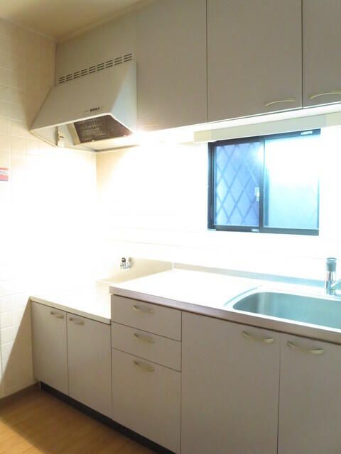 ��ʌ��������܎s��΋���̏o���̃A�p�[�g�̃L�b�`��