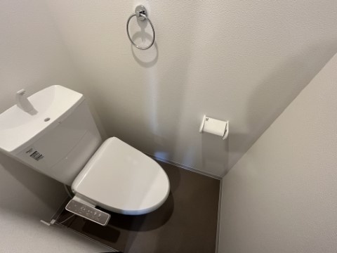 ��ʌ��t�����s�Ԑς̃A�p�[�g�̃g�C��