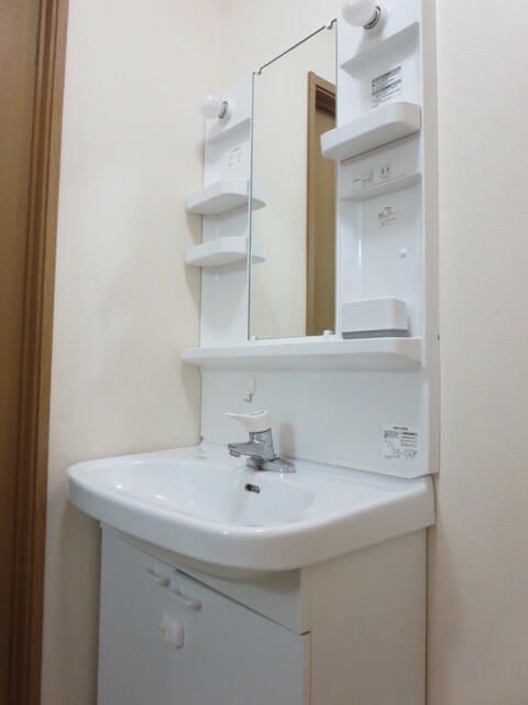 ��ʌ��������܎s��΋���̏o���̃A�p�[�g�̐��ʏ�