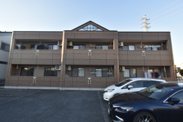 ��ʌ�����s����T���ڂ̃}���V�����̌����O��