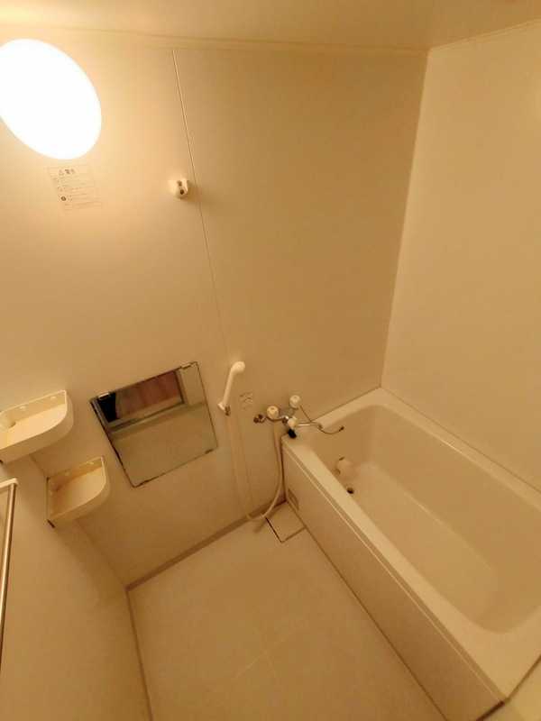 ��ʌ��������܎s�������˂S���ڂ̃A�p�[�g�̃o�X