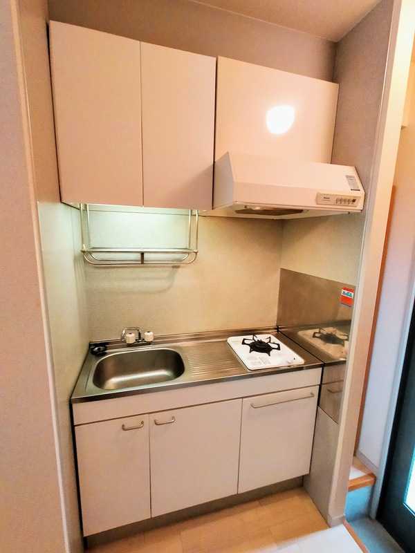 ��ʌ��������܎s�������˂S���ڂ̃A�p�[�g�̃L�b�`��