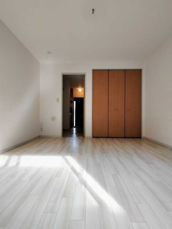 ��ʌ��������܎s�������˂S���ڂ̃A�p�[�g�̂��̑������E�X�y�[�X