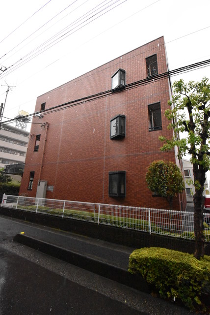 ��ʌ������s�h���R���ڂ̃}���V�����̌����O��