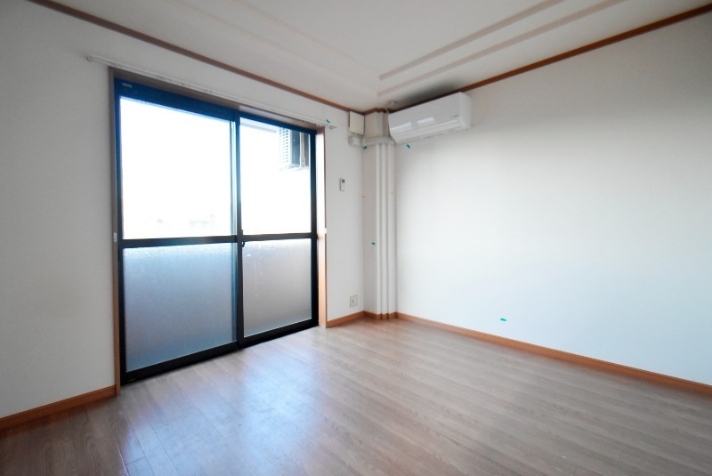 ��ʌ�����s����T���ڂ̃}���V�����̋����E���r���O