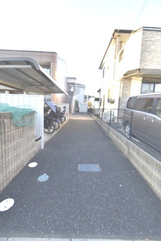 ��ʌ�����s����T���ڂ̃}���V�����̌����O��