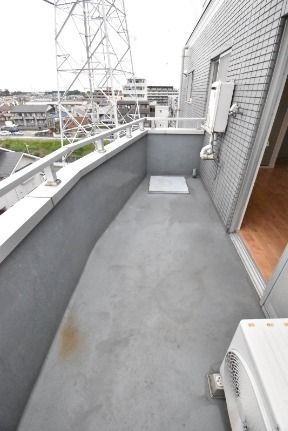 ��ʌ�����s�˒˂P���ڂ̃}���V�����̃o���R�j�[