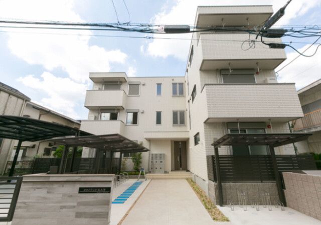 ��ʌ��������܎s��{��y�蒬�R����231-1�̃}���V�����̌����O��