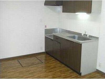 ��ʌ�����s�k����P���ڂ̃A�p�[�g�̃L�b�`��