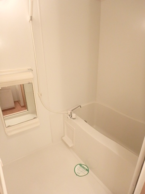 ��ʌ��k�����S�ɓޒ��h�U���ڂ̃A�p�[�g�̃o�X