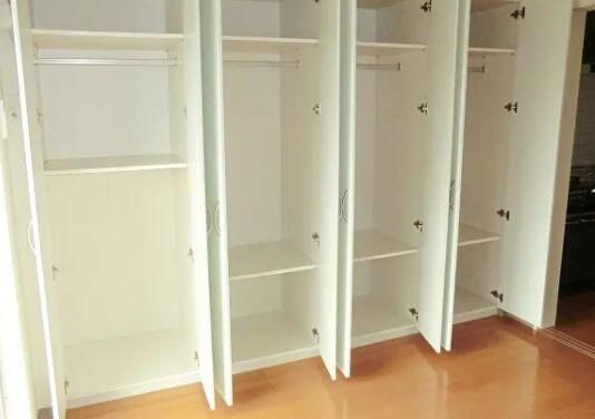 ��ʌ�����s�˒˂Q���ڂ̃}���V�����̎��[