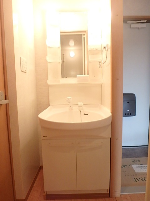 ��ʌ��k�����S�ɓޒ��h�U���ڂ̃A�p�[�g�̐��ʏ�