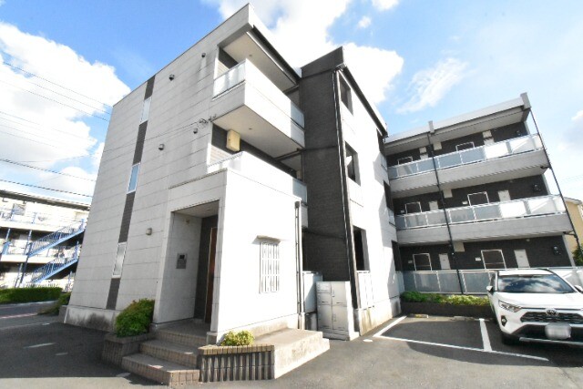 ��ʌ�����s����S����28-41�̃}���V�����̌����O��