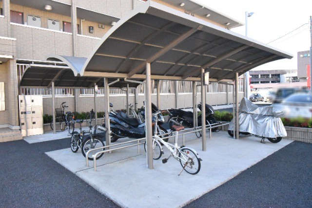 ��ʌ��z�J�s���C�N�^�E���T���ڂ̃A�p�[�g�̂��̑�