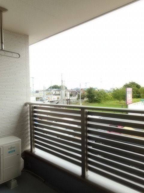 ��ʌ��������܎s��΋�������P���ڂ̃A�p�[�g�̃o���R�j�[