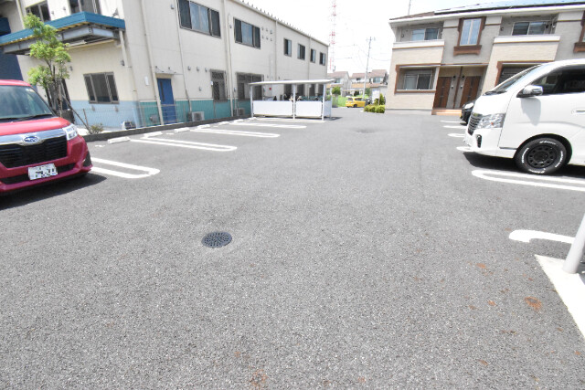 ��ʌ��������܎s��΋�������P���ڂ̃A�p�[�g�̒��ԏ�