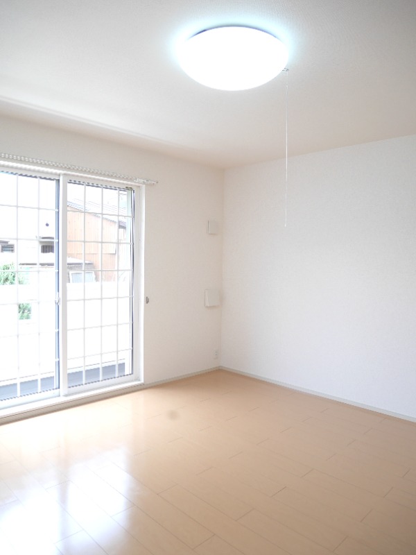 ��ʌ��������܎s�����擌��{�U���ڂ̃A�p�[�g�̂��̑������E�X�y�[�X