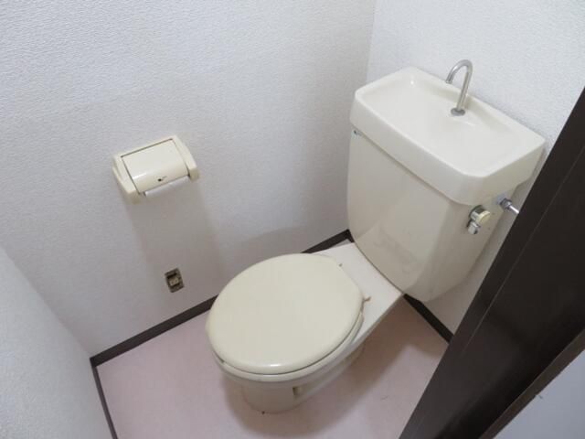 ��ʌ��������܎s��������Q���ڂ̃A�p�[�g�̃g�C��