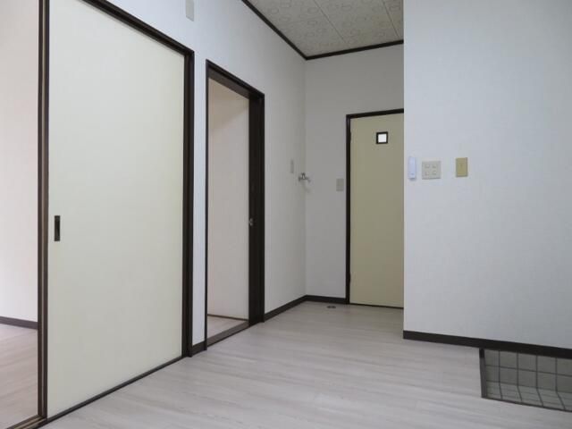 ��ʌ��������܎s��������Q���ڂ̃A�p�[�g�̌���