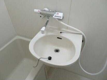 ��ʌ��������܎s��������Q���ڂ̃A�p�[�g�̐��ʏ�