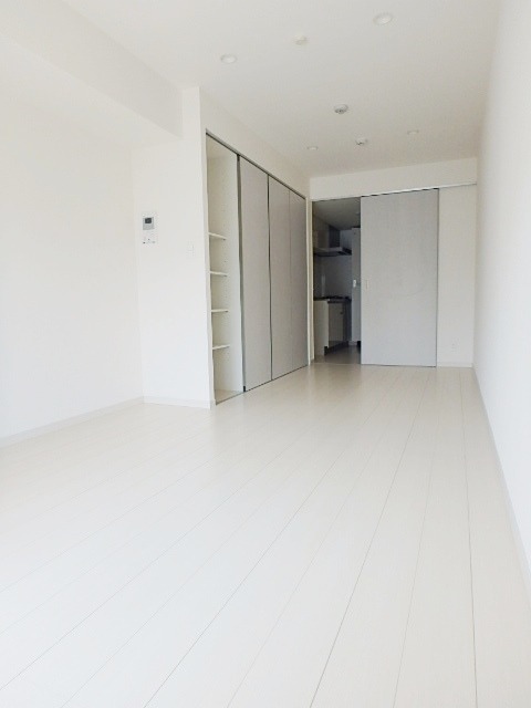 ��ʌ��������܎s�k����i���Q���ڂ̃}���V�����̋��ԁE���r���O