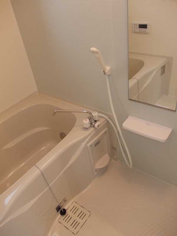 ��ʌ��z�J�s�����Q���ڂ̃A�p�[�g�̃o�X