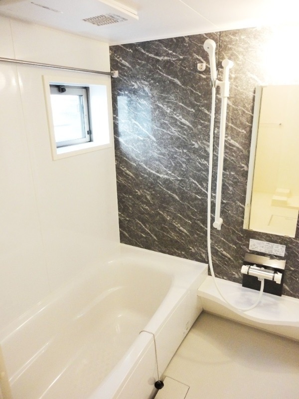 ��ʌ��������܎s�k��g�쒬�P���ڂ̃A�p�[�g�̃o�X