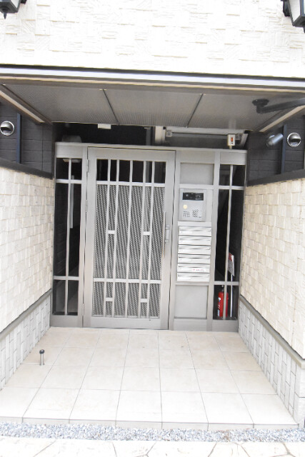 ��ʌ��������܎s�Y�a���؍�R���ڂ̃A�p�[�g�̃G���g�����X