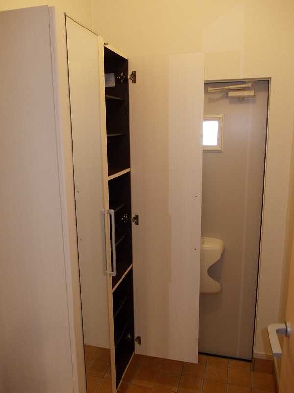 ��ʌ��z�J�s�����Q���ڂ̃A�p�[�g�̌���