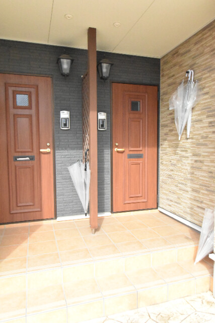 ��ʌ��z�J�s�����Q���ڂ̃A�p�[�g�̃G���g�����X