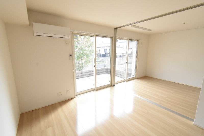 ��ʌ��������܎s�k��g�쒬�P���ڂ̃A�p�[�g�̋��ԁE���r���O