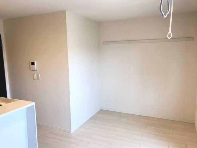 ��ʌ��������܎s�k��g�쒬�Q���ڂ̃A�p�[�g�̋����E���r���O